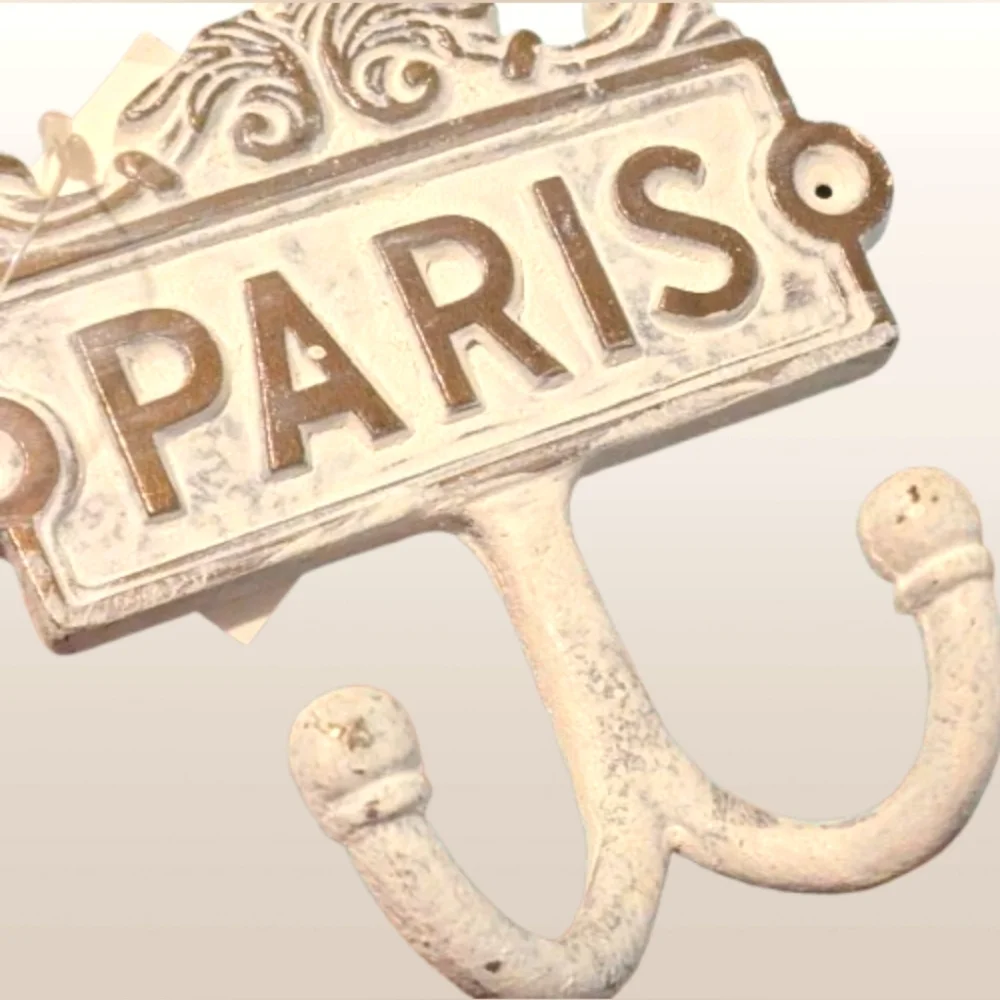 New Metal Parisian Elegance Wall Hook in Cream and Gold 4.5
